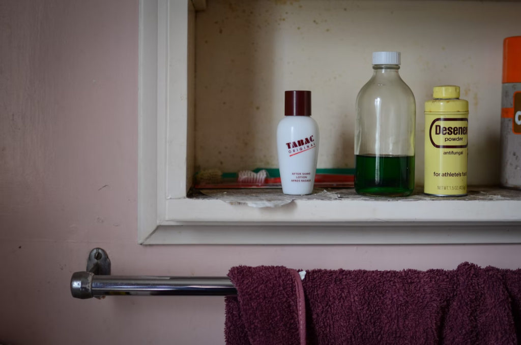 Vaša kúpeľňa možno potrebuje hĺbkovú očistu – kedy je najvyšší čas?